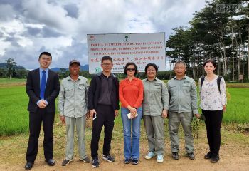 合作局考察團(tuán)到示范農(nóng)場(chǎng)視察指導(dǎo)工作